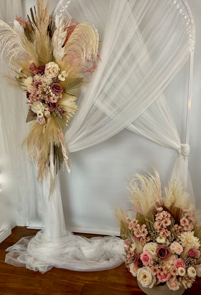 Pampas Arch florals in Cappuccino Blush