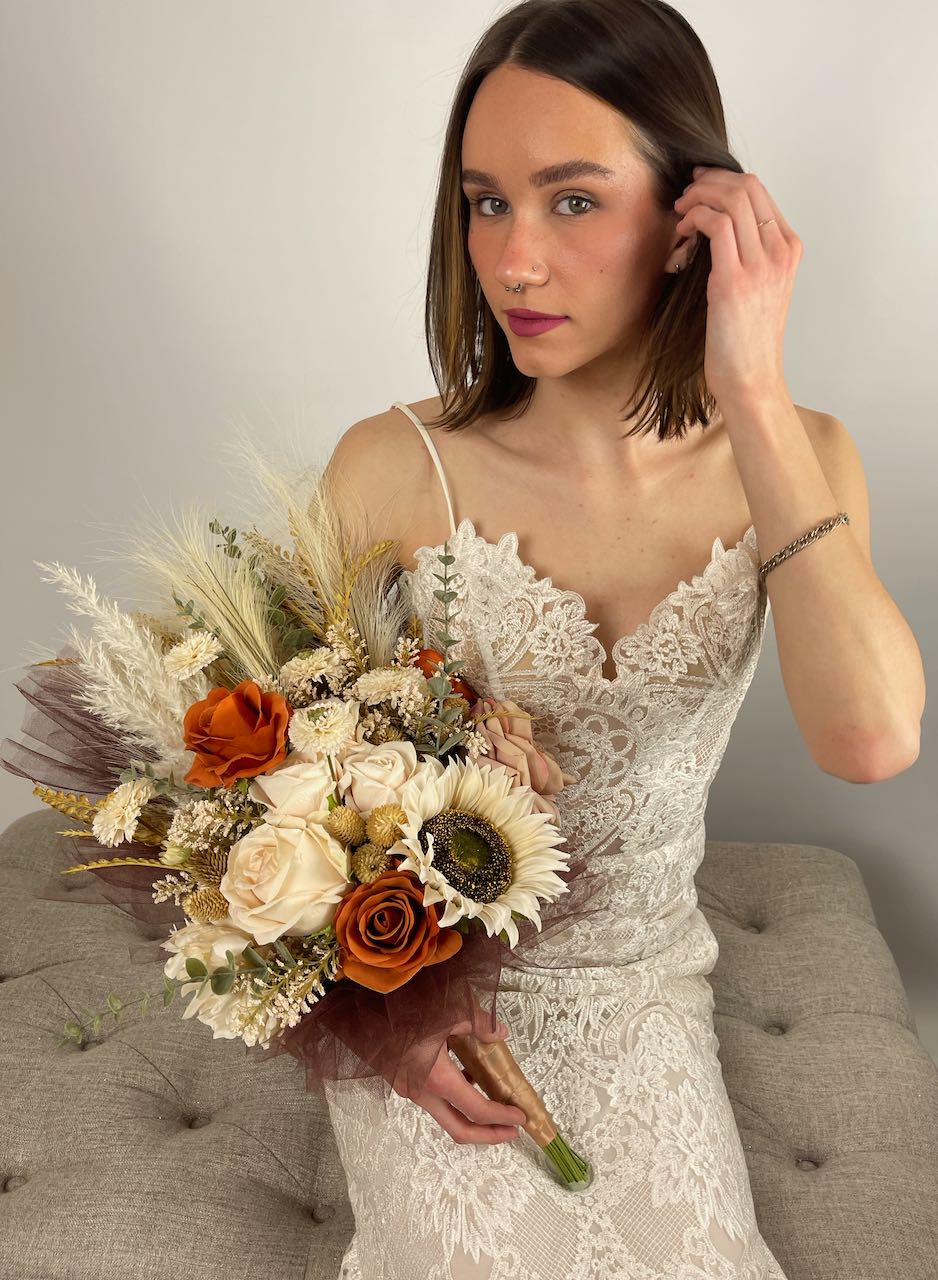 Rust And Roses Bridal Bouquet in Rust and Roses – RentARose