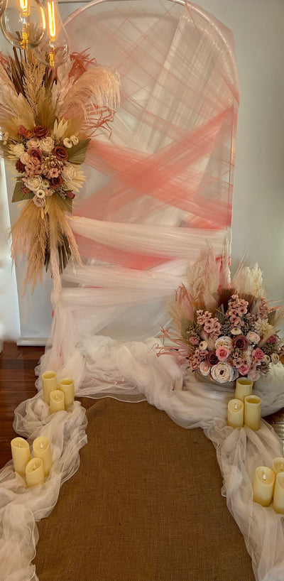 Pampas Arch florals in Cappuccino Blush