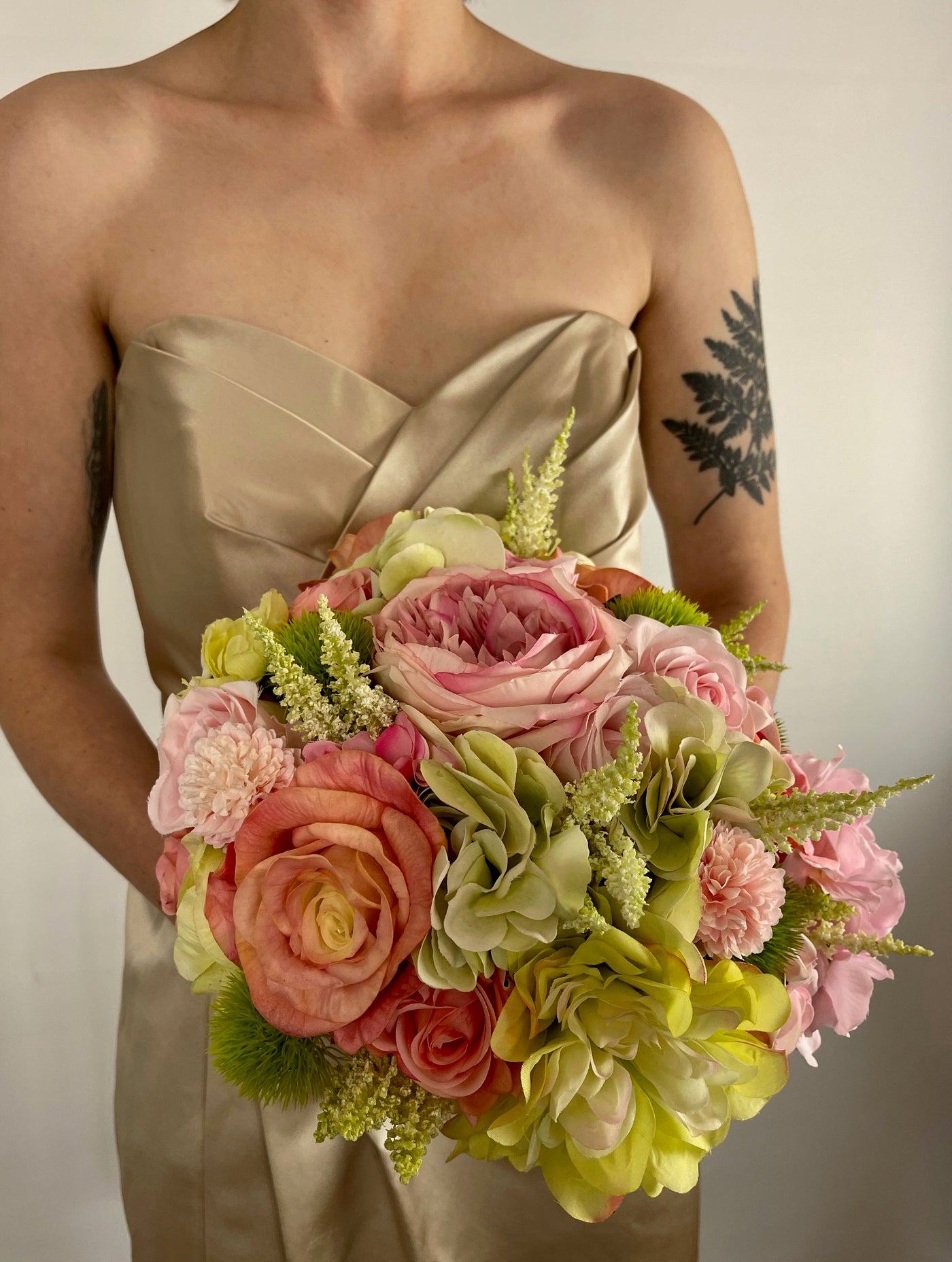 Rent-A Rose-Bridesmaid Bouquet-Pink-pale lime green-Roses-Hydrangea. Five day rental for $69.00